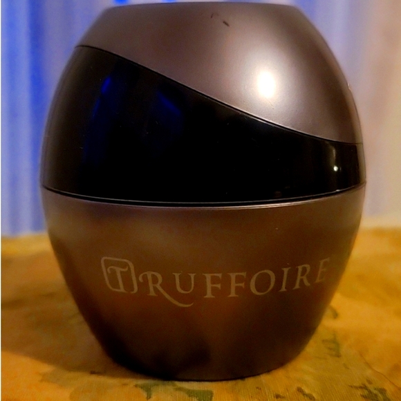 perfecting cream - Picture 1 of 2